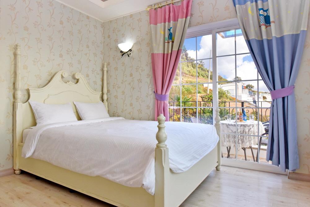 Namhae Bluemare Pension Exterior photo
