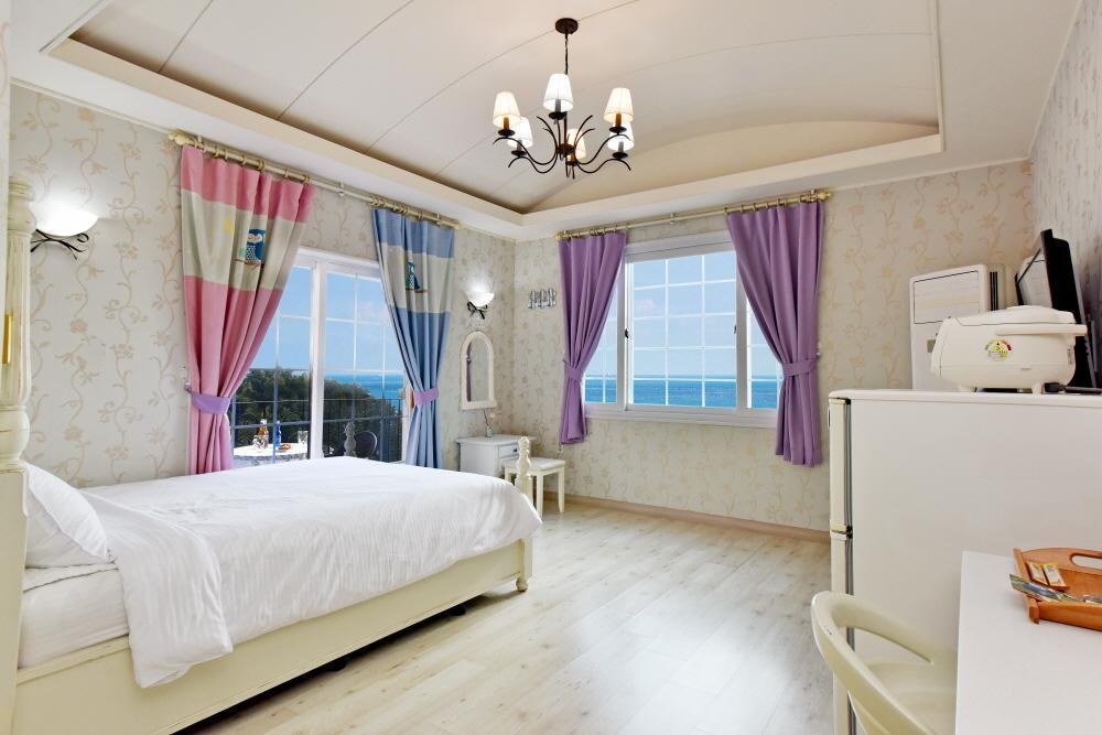 Namhae Bluemare Pension Exterior photo