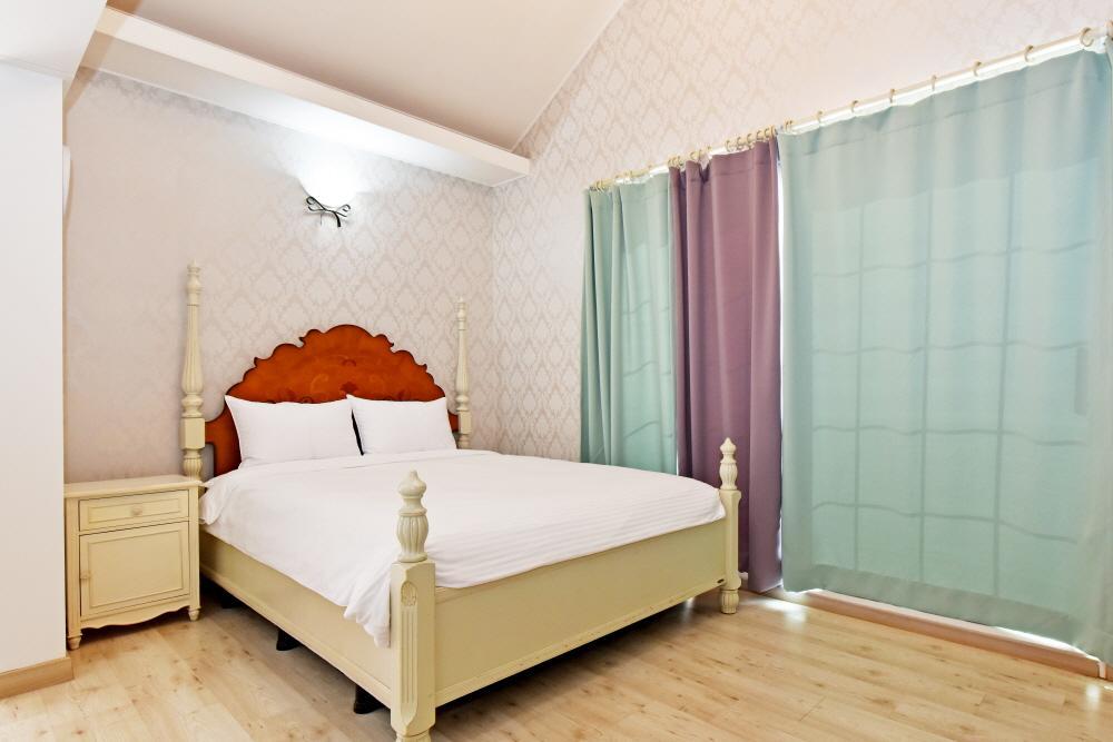 Namhae Bluemare Pension Exterior photo